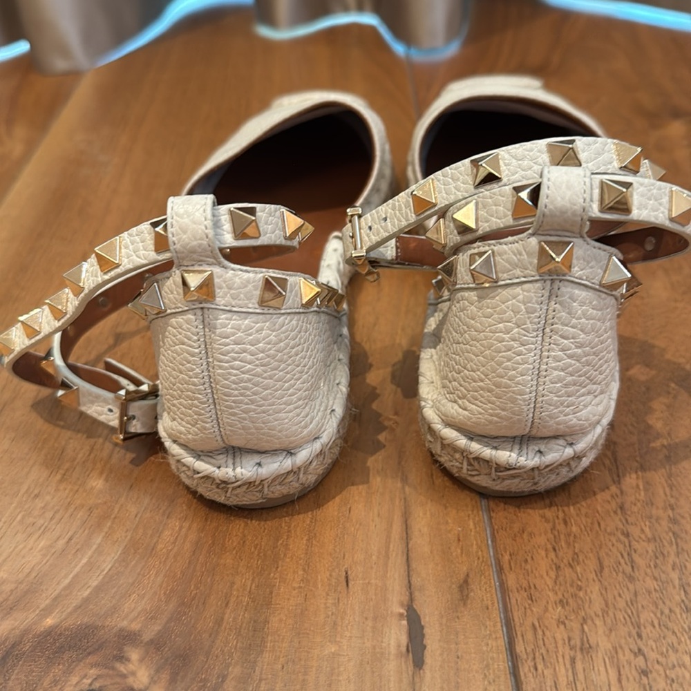 VALENTINO
Rockstud Leather Espadrilles Flat size 37 - Picture 4 of 9